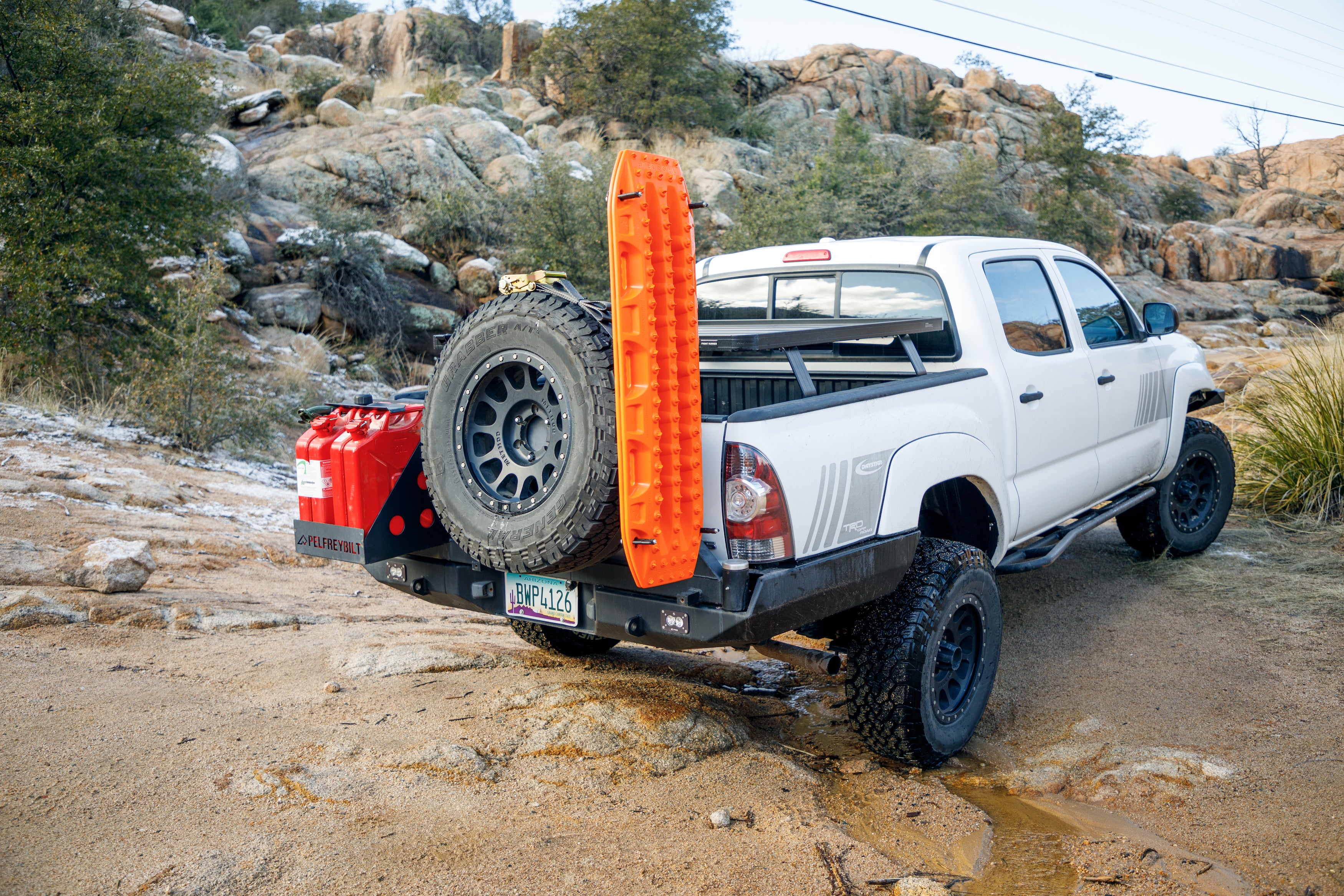 Overland Kitted Spare Tire MAXTRAX Mounting System Toyota Tacoma TRD Off-Road